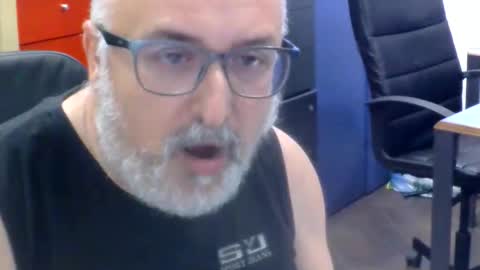 Snapshot of volpi72 chatting on 06/09/26, 06:30 volpi72 online show from 06/09/26, 06:30