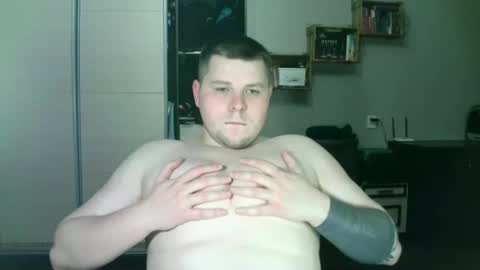 Snapshot of volshebnik_130 chatting on 03/12/25, 07:06 Volshebnik1302 online show from 03/12/25, 07:06