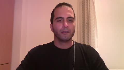 Snapshot of volve5 chatting on 01/08/25, 10:37 volve5 online show from 01/08/25, 10:37