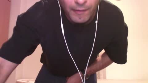 Snapshot of volve5 chatting on 03/10/25, 10:55 volve5 online show from 03/10/25, 10:55