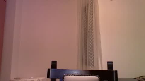 Snapshot of volve5 chatting on 12/22/25, 09:01 volve5 online show from 12/22/25, 09:01