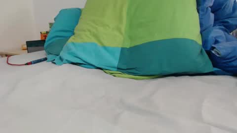 volvic_0904 online show from 03/04/26, 08:15