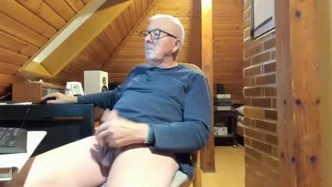 Snapshot of vonrex1 chatting on 12/20/24, 04:25 heinz online show from 12/20/24, 04:25