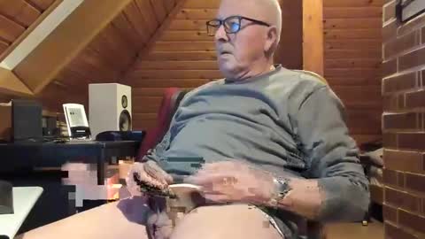 Snapshot of vonrex1 chatting on 01/06/25, 06:20 heinz online show from 01/06/25, 06:20