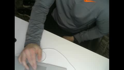 Snapshot of voterki796 chatting on 01/27/25, 03:04 voterki796 online show from 01/27/25, 03:04