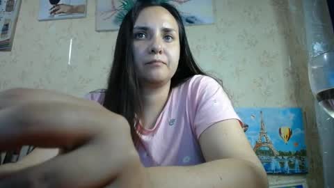 Snapshot of voulezvous_angel chatting on 06/06/26, 06:34 voulezvous_angel online show from 06/06/26, 06:34