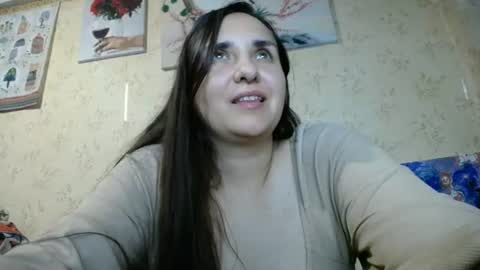 Snapshot of voulezvous_angel chatting on 07/06/26, 03:36 voulezvous_angel online show from 07/06/26, 03:36