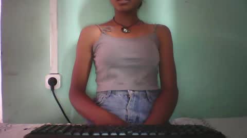 Snapshot of vounialdy chatting on 01/31/25, 05:30 vounialdy online show from 01/31/25, 05:30