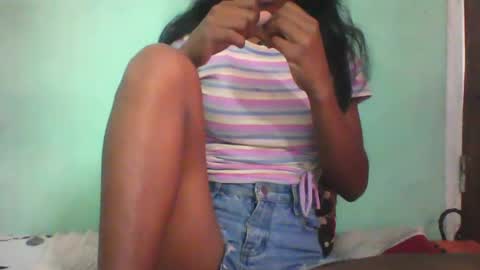 Snapshot of vounialdy chatting on 02/12/25, 02:10 vounialdy online show from 02/12/25, 02:10