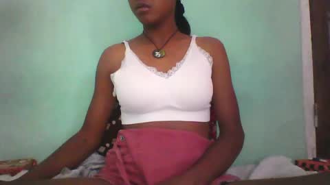 Snapshot of vounialdy chatting on 02/14/25, 12:36 vounialdy online show from 02/14/25, 12:36