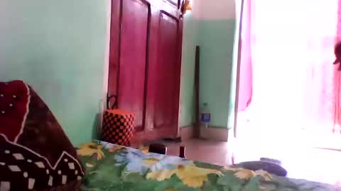 Snapshot of vounialdy chatting on 02/23/25, 12:37 vounialdy online show from 02/23/25, 12:37