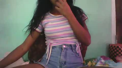 Snapshot of vounialdy chatting on 02/24/25, 11:10 vounialdy online show from 02/24/25, 11:10