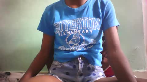 Snapshot of vounialdy chatting on 03/05/25, 10:00 vounialdy online show from 03/05/25, 10:00