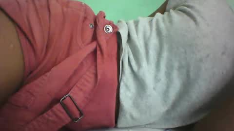 Snapshot of vounialdy chatting on 03/07/25, 04:11 vounialdy online show from 03/07/25, 04:11