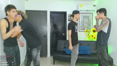 voyeurism_guys online show from 04/30/26, 11:09