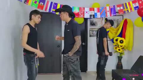 voyeurism_guys online show from 06/29/26, 10:54