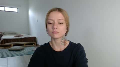 Victoria online show from 12/02/25, 09:32