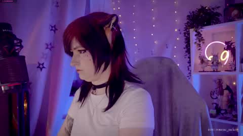 Snapshot of vronnier chatting on 09/26/25, 05:28 vronnier online show from 09/26/25, 05:28