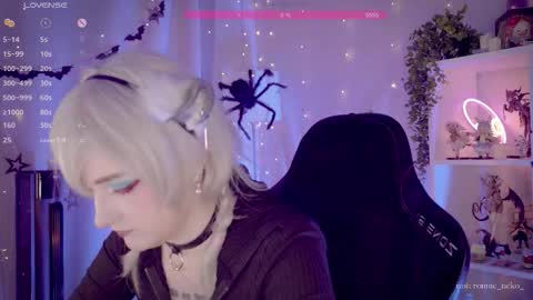 vronnier online show from 11/13/25, 12:26