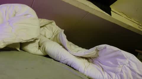 Snapshot of vrouwen_verwenner chatting on 11/17/25, 09:42 Mac Miller online show from 11/17/25, 09:42