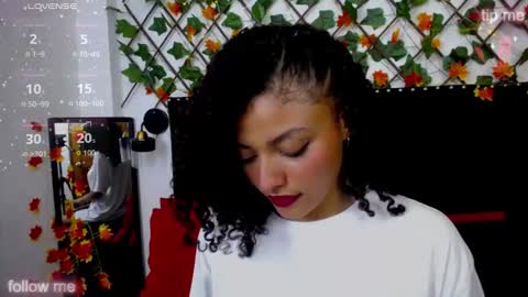 vsamanthaper2 online show from 03/17/26, 08:34