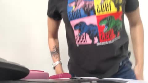 vsantini_ online show from 03/01/25, 03:38