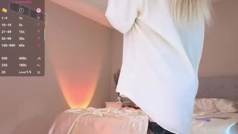 Snapshot of vsunshiny chatting on 09/21/25, 03:13 Sunshiny online show from 09/21/25, 03:13