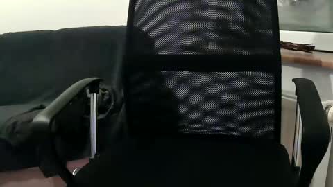 Snapshot of vulkan12p chatting on 01/06/25, 09:54 Daniel online show from 01/06/25, 09:54