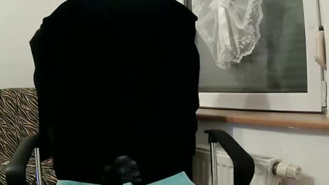 Snapshot of vulkan12p chatting on 02/09/25, 10:32 Daniel online show from 02/09/25, 10:32