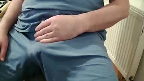 Snapshot of vulkan12p chatting on 10/17/25, 06:54 Daniel online show from 10/17/25, 06:54