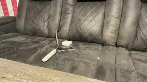 Snapshot of vveejay48826 chatting on 10/24/25, 07:38 vveejay online show from 10/24/25, 07:38