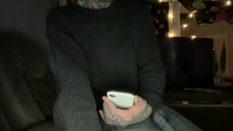 Snapshot of vveejay48826 chatting on 11/15/25, 08:33 vveejay online show from 11/15/25, 08:33