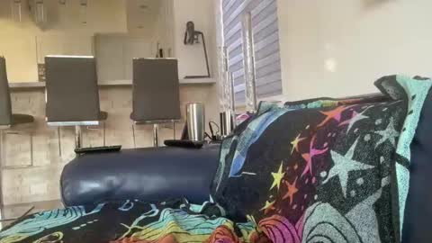 Snapshot of vw125 chatting on 01/28/25, 09:40 vw125 online show from 01/28/25, 09:40