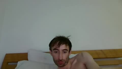 Snapshot of vwelad6969 chatting on 12/12/24, 01:06 hung boy online show from 12/12/24, 01:06