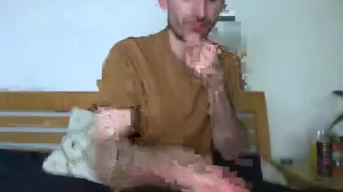 Snapshot of vwelad6969 chatting on 01/05/25, 09:47 hung boy online show from 01/05/25, 09:47
