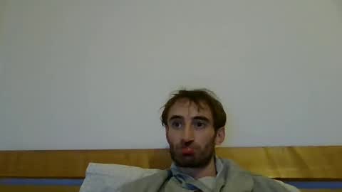 Snapshot of vwelad6969 chatting on 01/18/25, 10:17 hung boy online show from 01/18/25, 10:17