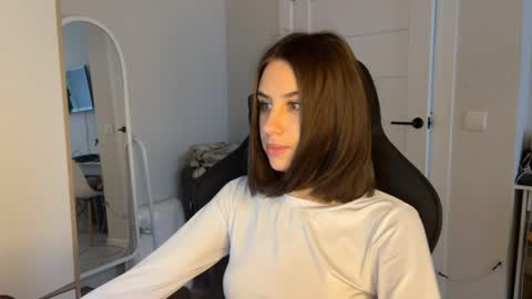 Arina online show from 05/27/26, 08:11
