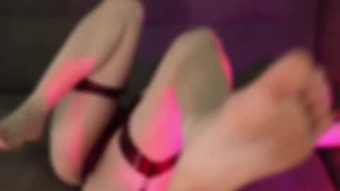 Snapshot of w1xll chatting on 11/30/25, 04:05 Nana online show from 11/30/25, 04:05