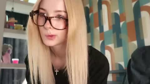 Nana online show from 07/09/26, 10:08