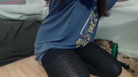Snapshot of wacky_weirdo chatting on 04/18/26, 05:00 Rose online show from 04/18/26, 05:00