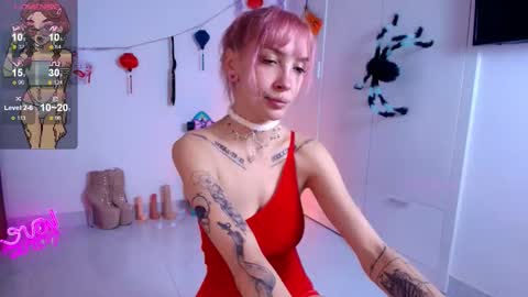 Snapshot of waifu_exe chatting on 10/29/25, 04:59 Waifu exe online show from 10/29/25, 04:59