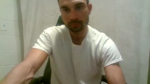 Snapshot of waketomyd chatting on 11/18/25, 06:18 WakeToMyD online show from 11/18/25, 06:18