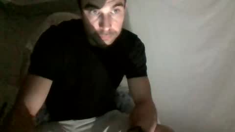 Snapshot of waketomyd chatting on 11/30/25, 07:56 WakeToMyD online show from 11/30/25, 07:56