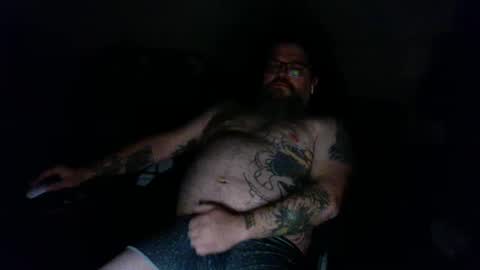 Snapshot of wakeupthedead77 chatting on 01/05/25, 04:58 Mr. Dead online show from 01/05/25, 04:58