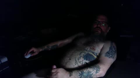 Snapshot of wakeupthedead77 chatting on 10/17/25, 04:15 Mr. Dead online show from 10/17/25, 04:15