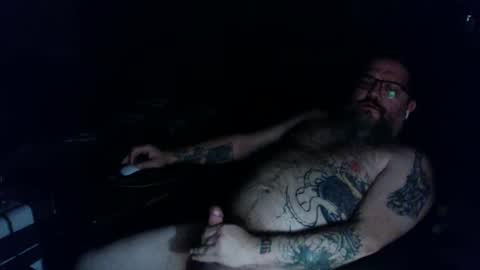 Snapshot of wakeupthedead77 chatting on 11/10/25, 03:27 Mr. Dead online show from 11/10/25, 03:27