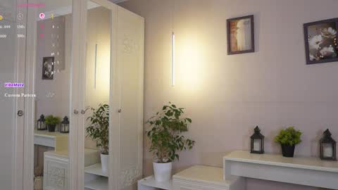 Snapshot of waki_fuckie chatting on 12/04/25, 10:24 Lina online show from 12/04/25, 10:24