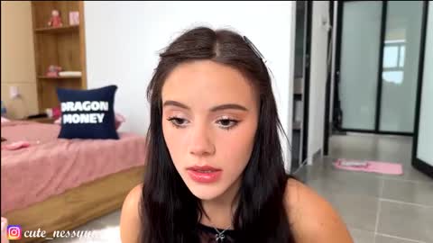 Mia online show from 01/14/26, 03:34