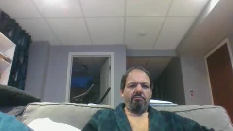 walker033 online show from 12/01/25, 06:40