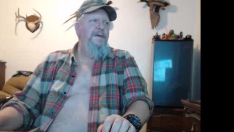 Snapshot of walkingbird chatting on 02/21/25, 10:26 walkingbird online show from 02/21/25, 10:26